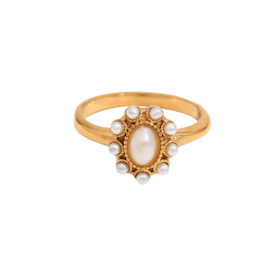 Elegance Ring